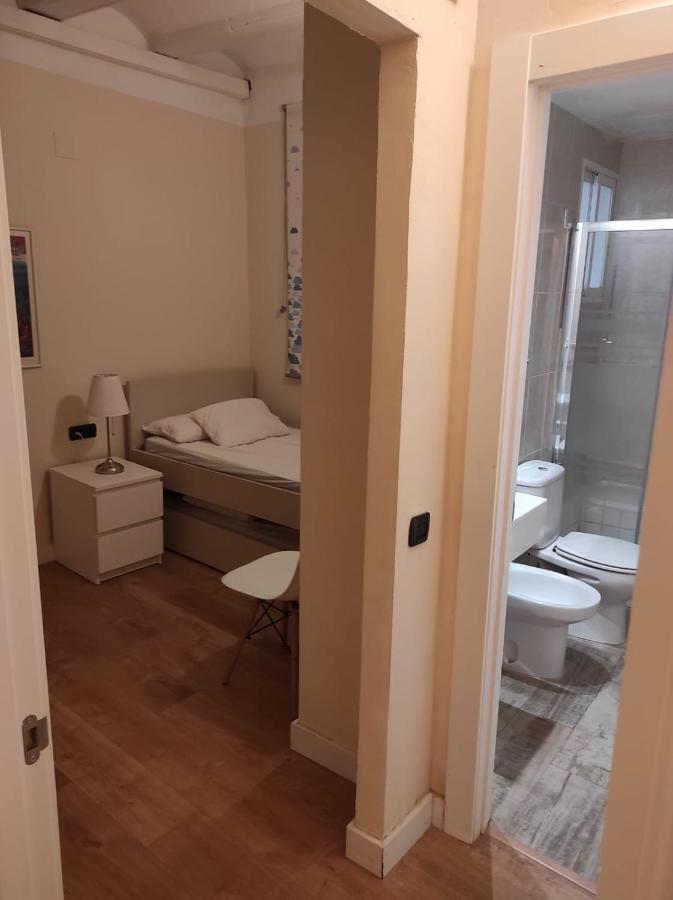 Apartamentos En Plom Valencia Kültér fotó